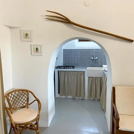 Trullo Le Radici Del Pino