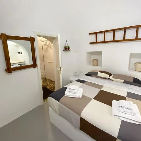 Trullo Le Radici Del Pino Ferienhaus *
